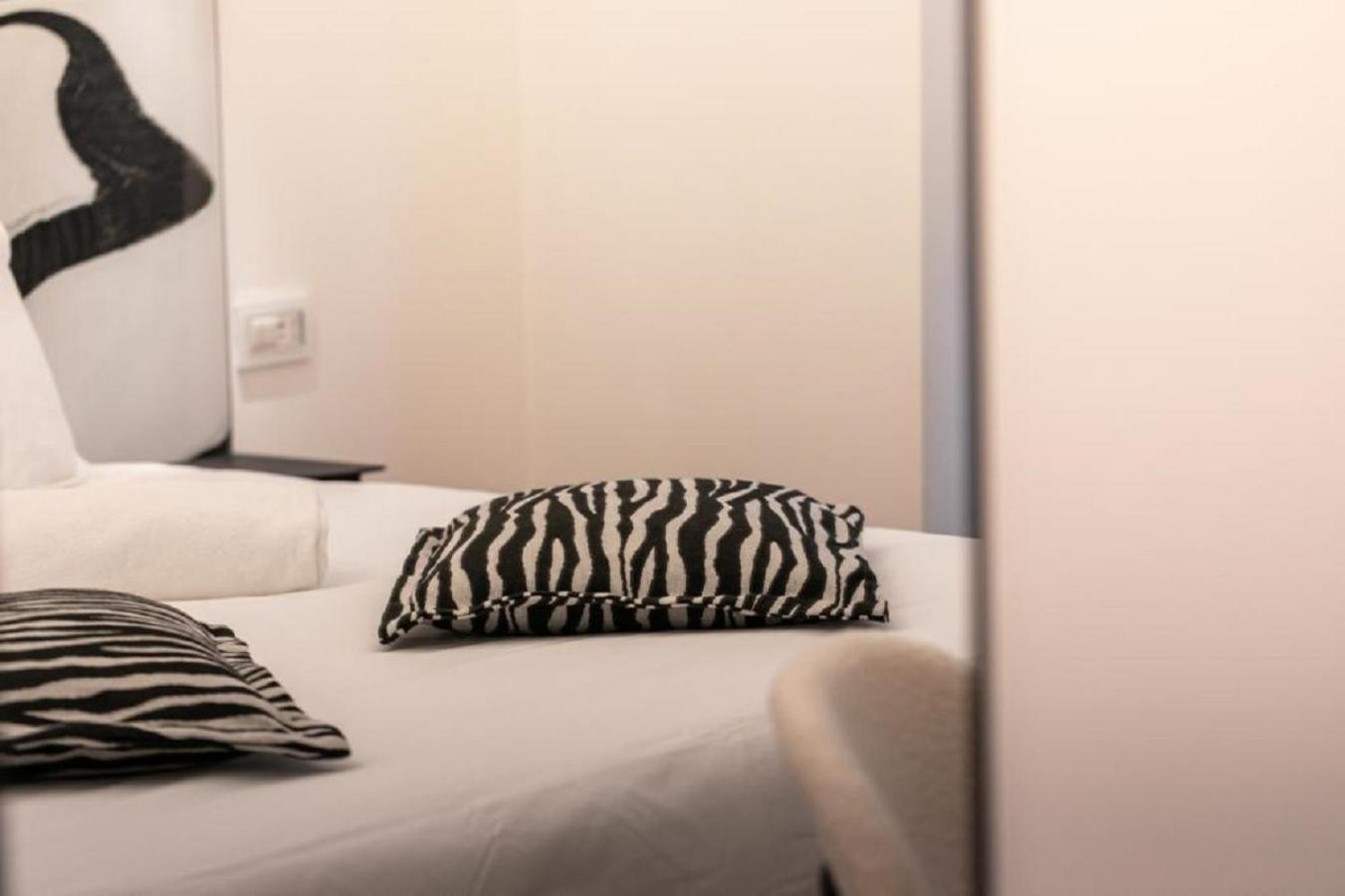 Bhr Cavour 150 Hotel Roma Exterior foto